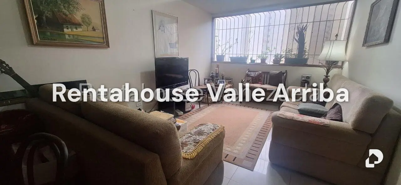 Apartamento en La Rosaleda, San Antonio de Los Altos – 2