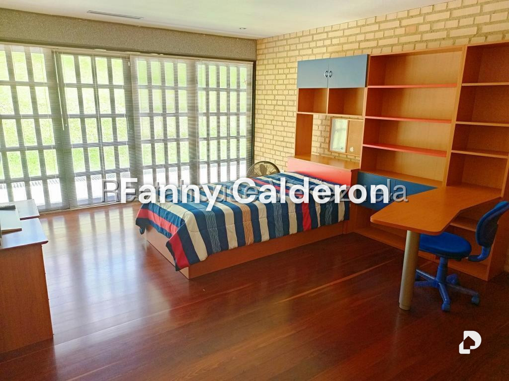 Casa en Oripoto, Caracas – 27