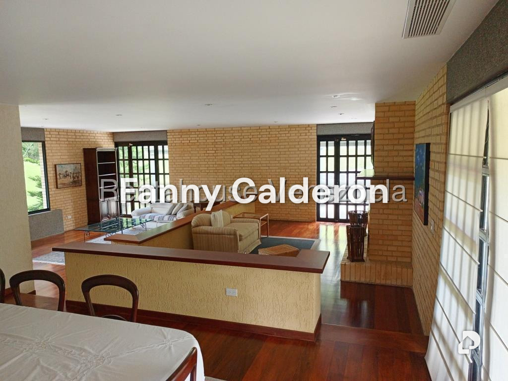 Casa en Oripoto, Caracas – 11