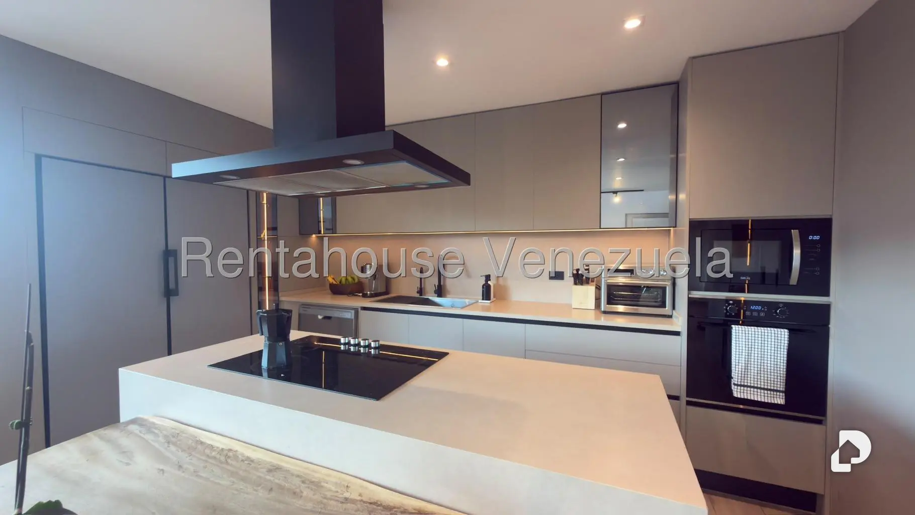 Apartamento en El Rosal, Caracas – 7