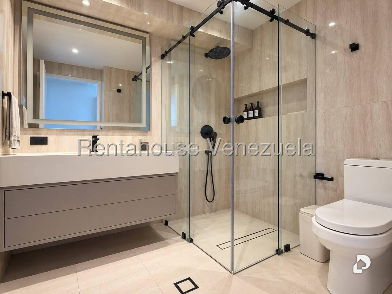 Apartamento en El Rosal, Caracas – 11