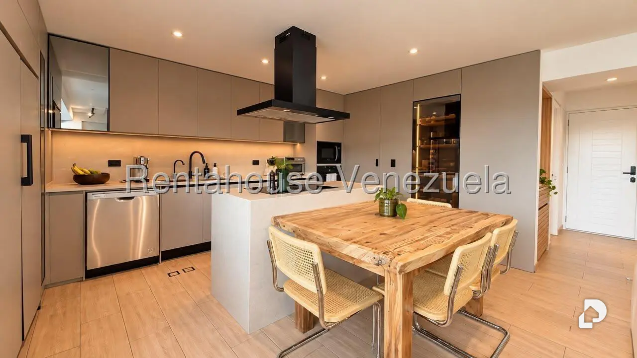 Apartamento en El Rosal, Caracas – 4