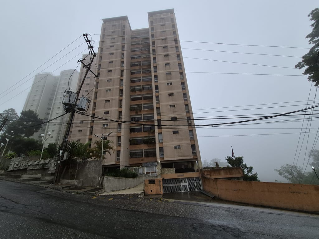 Apartamento en El Picacho, Altos Mirandinos - 1