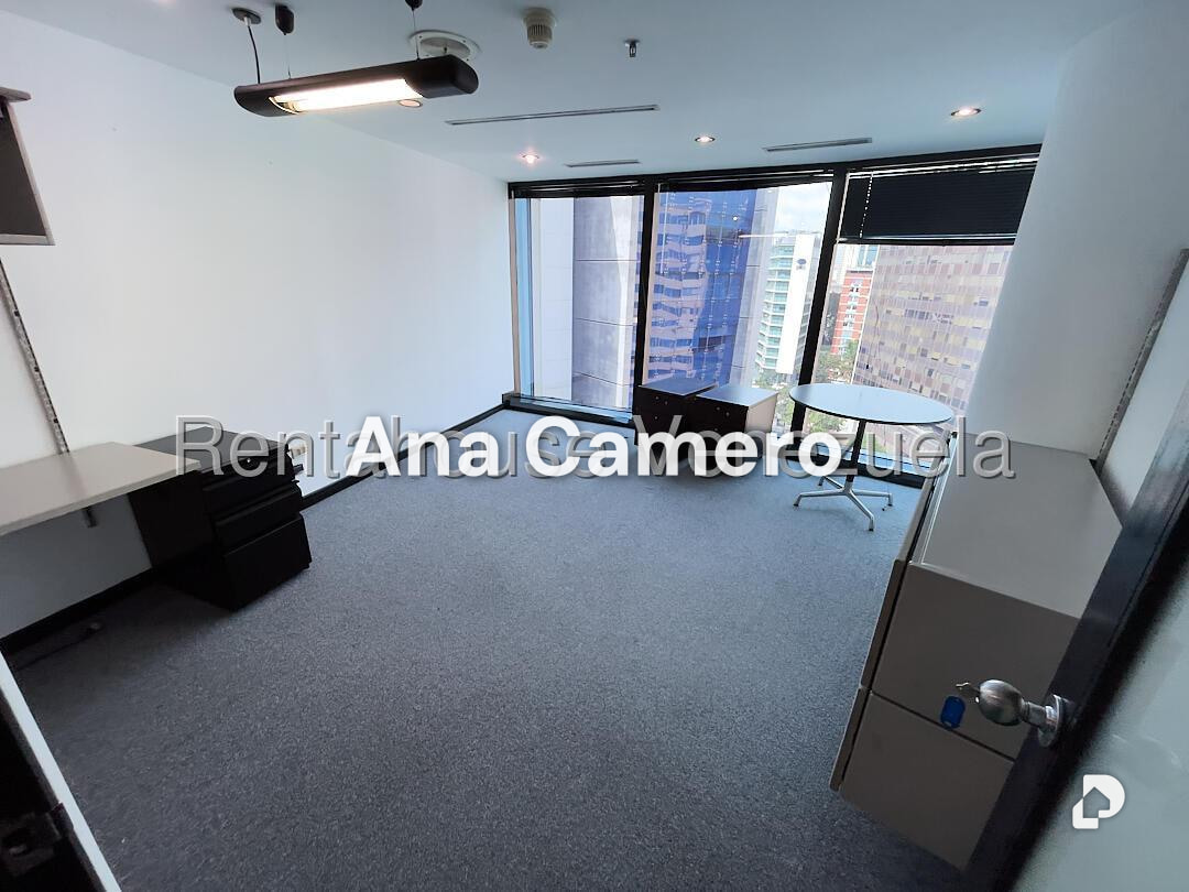 Oficina en El Rosal, Caracas – 25