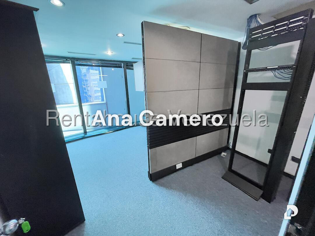 Oficina en El Rosal, Caracas – 19