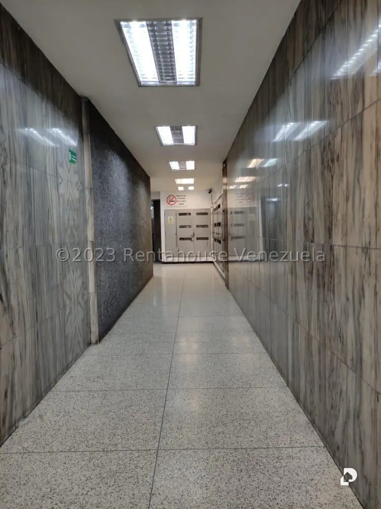 Commercial space in Catedral, Caracas – 19