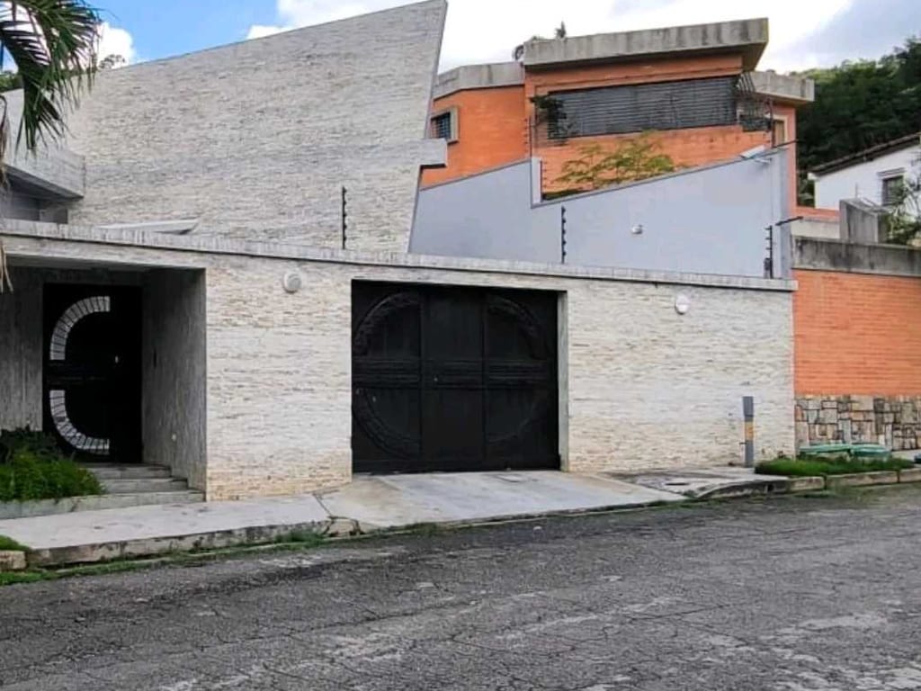 Casa en Altos de Guataparo, Valencia - 1