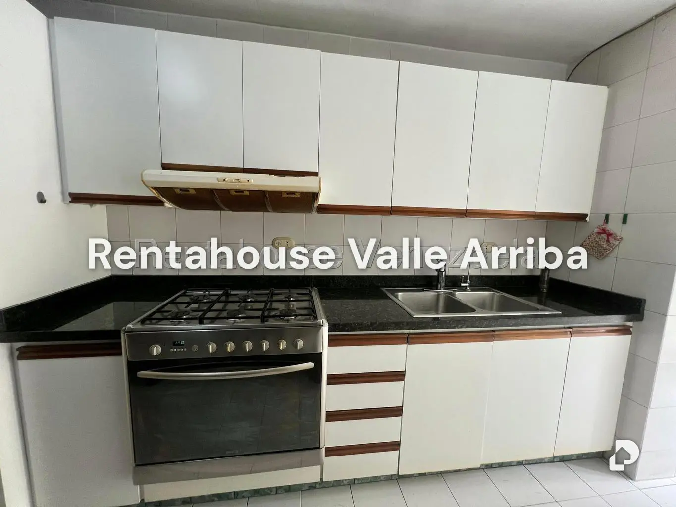 Apartment in Lomas del Avila, Caracas – 12