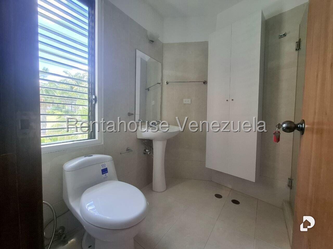 Apartamento en Santa Fe Norte, Caracas – 12