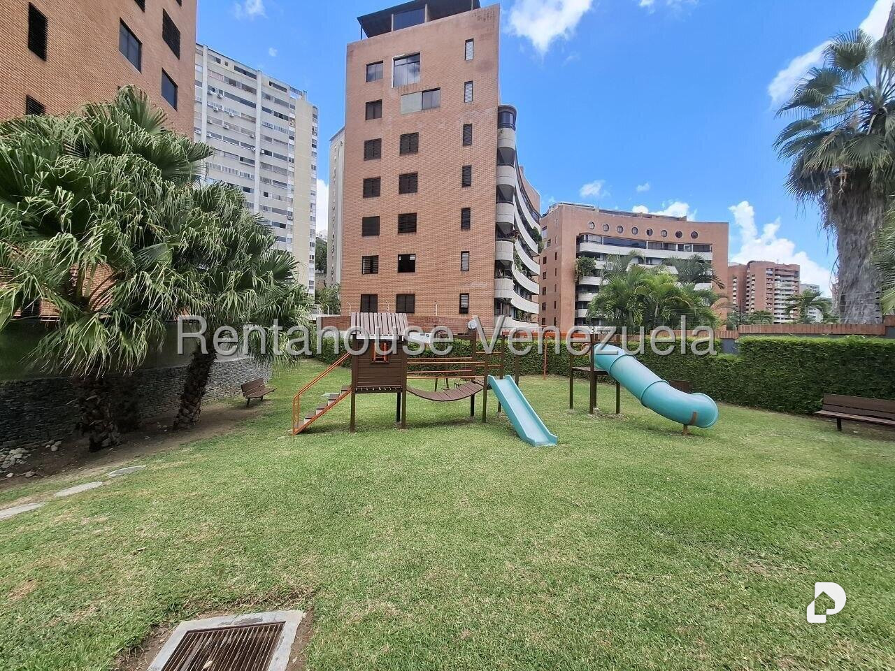 Apartamento en Santa Fe Norte, Caracas – 28