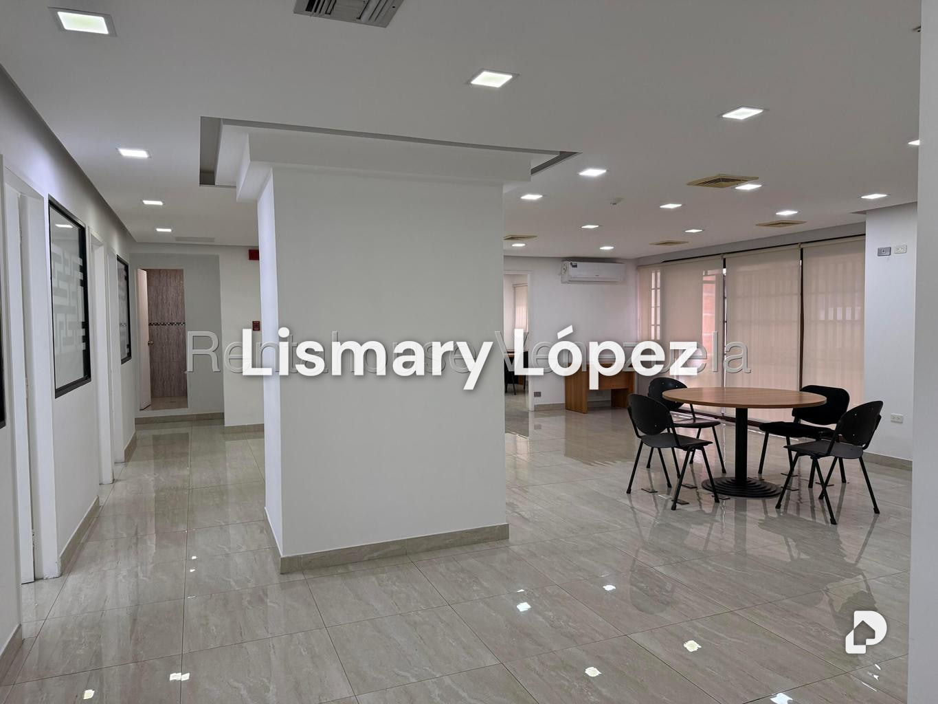 Oficina en Los Palos Grandes, Caracas – 7