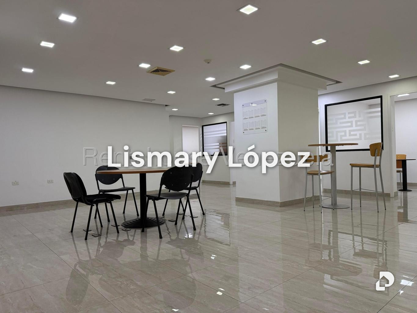 Oficina en Los Palos Grandes, Caracas – 9