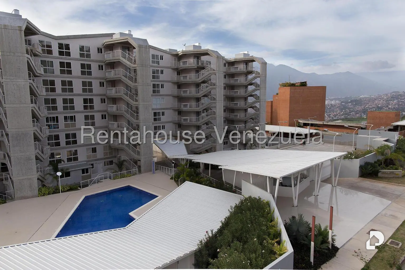 Apartamento en Solar del Hatillo, Caracas – 1