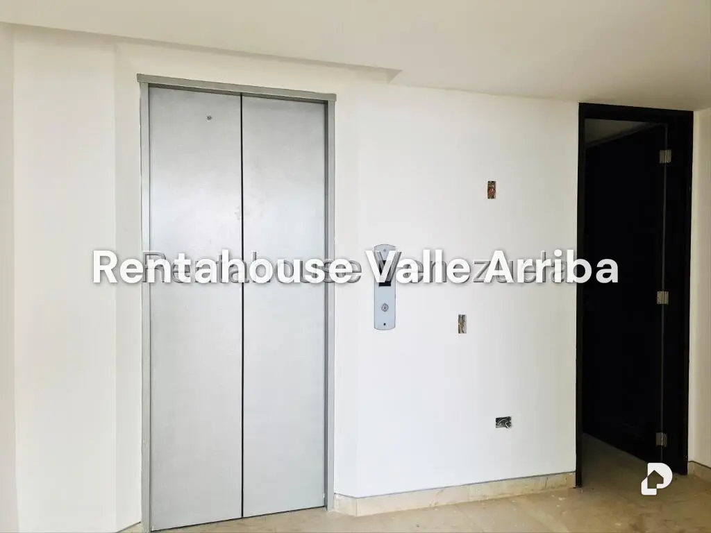Apartamento en Colinas de Valle Arriba / Mirador de Los Campitos, Caracas – 2