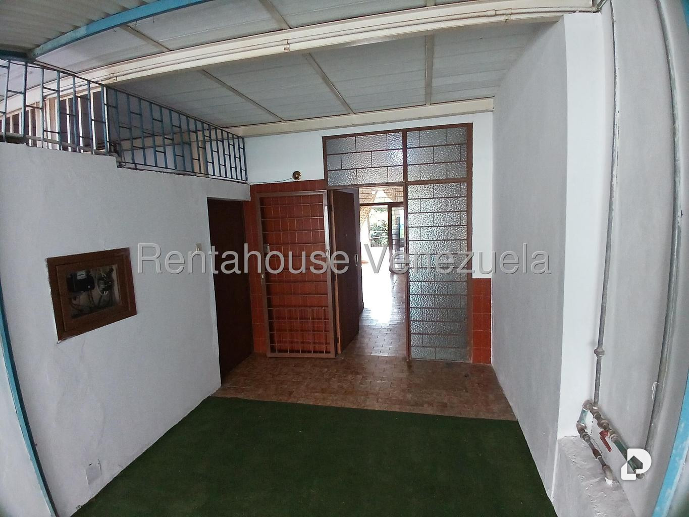 House in El Llanito, Caracas – 24