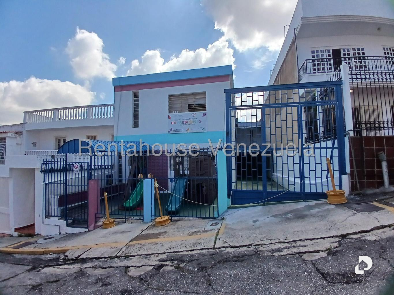 House in El Llanito, Caracas – 12