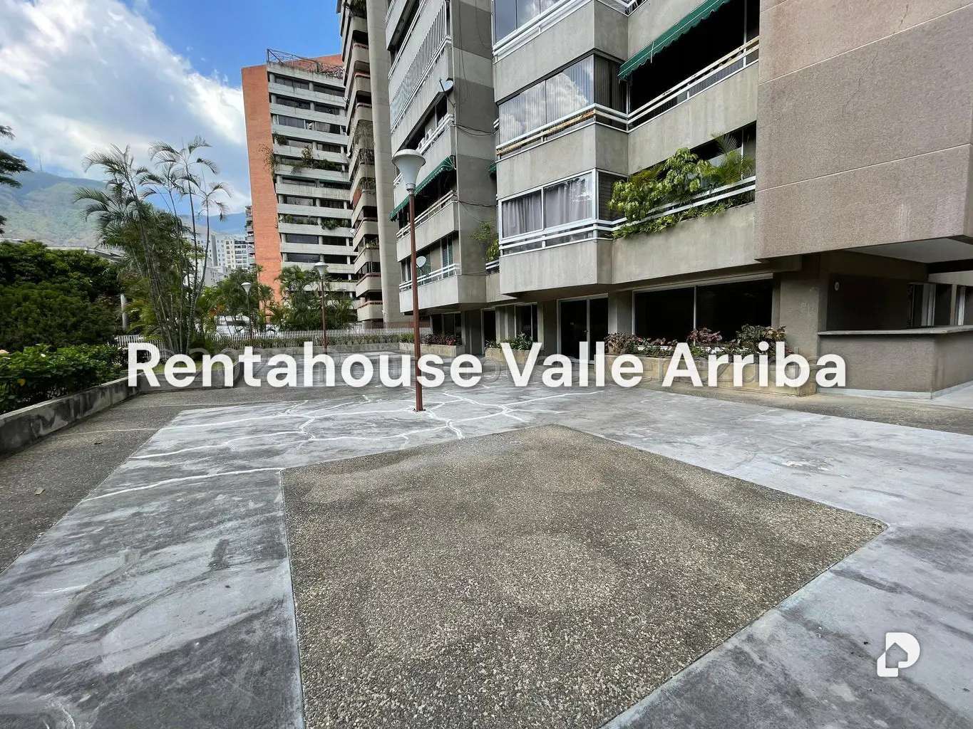 Apartamento en La Florida, Caracas – 25