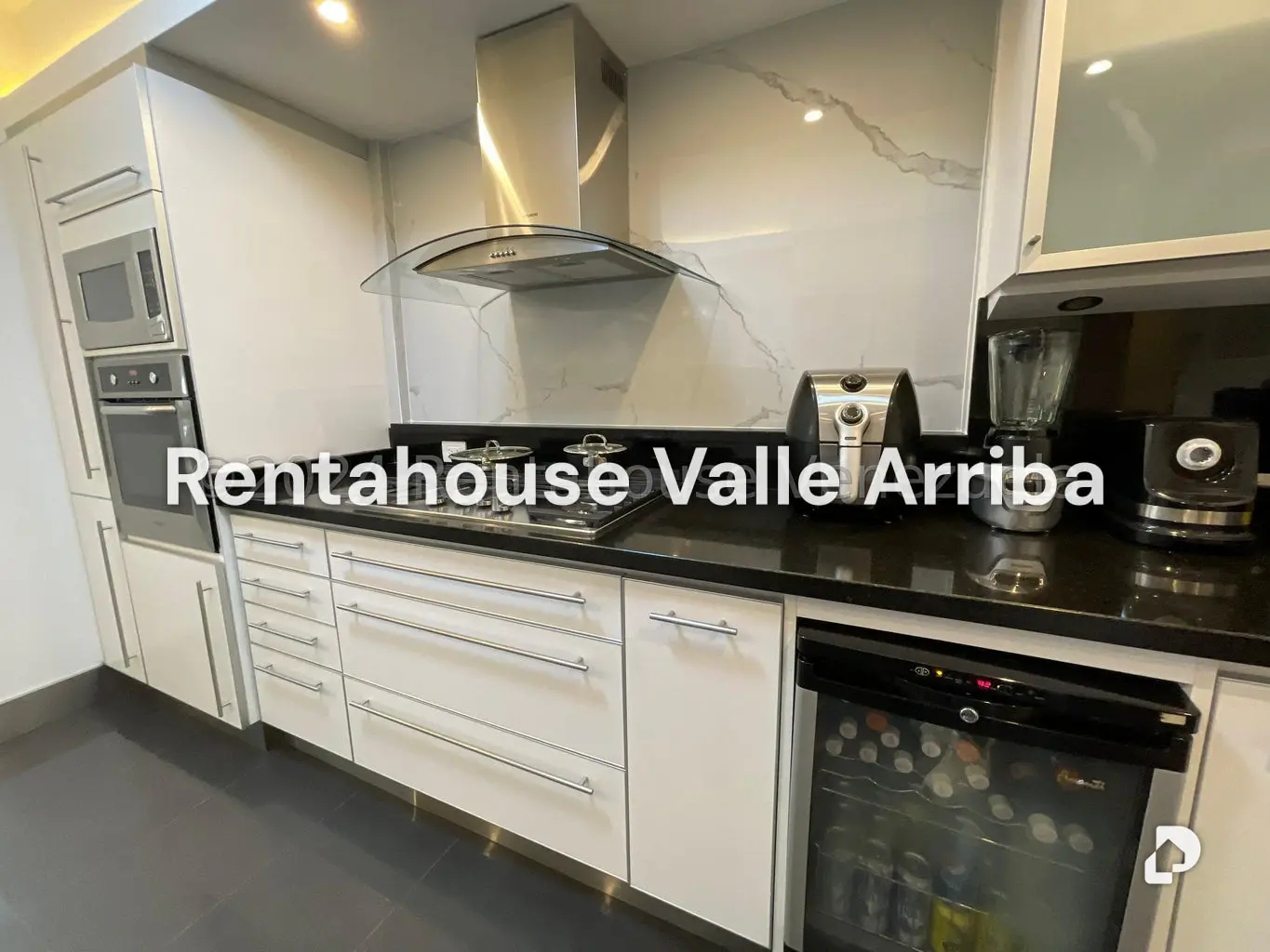 Apartamento en La Florida, Caracas – 12