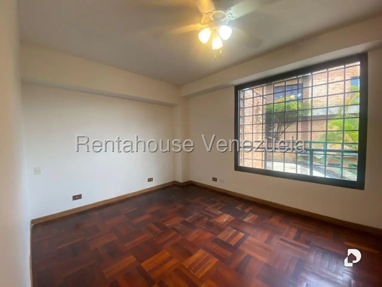 Apartamento en Oripoto, Caracas – 26