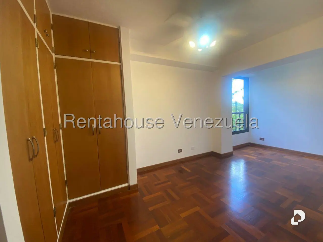 Apartamento en Oripoto, Caracas – 30
