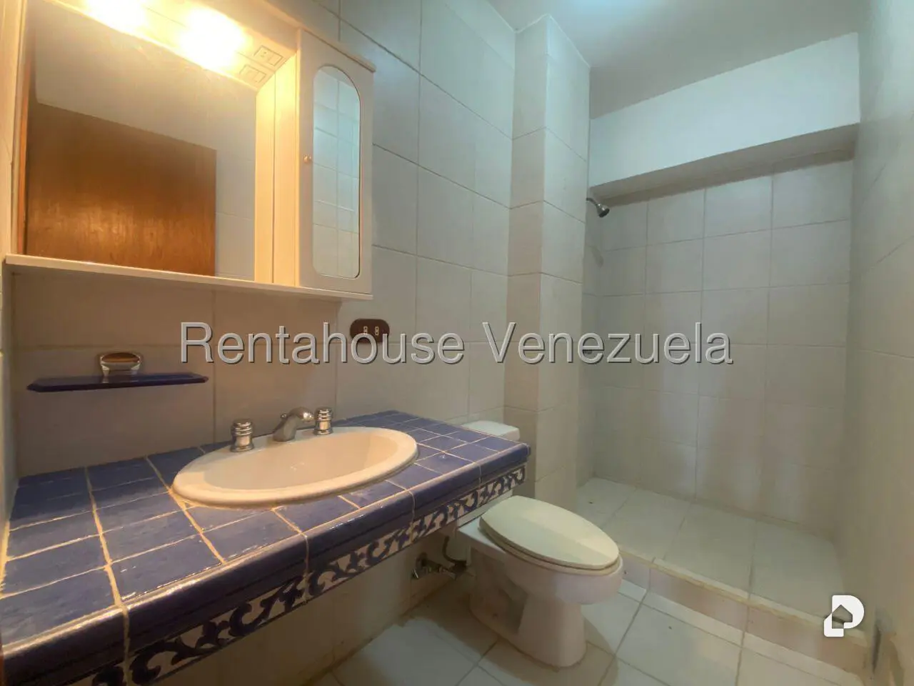 Apartamento en Oripoto, Caracas – 27