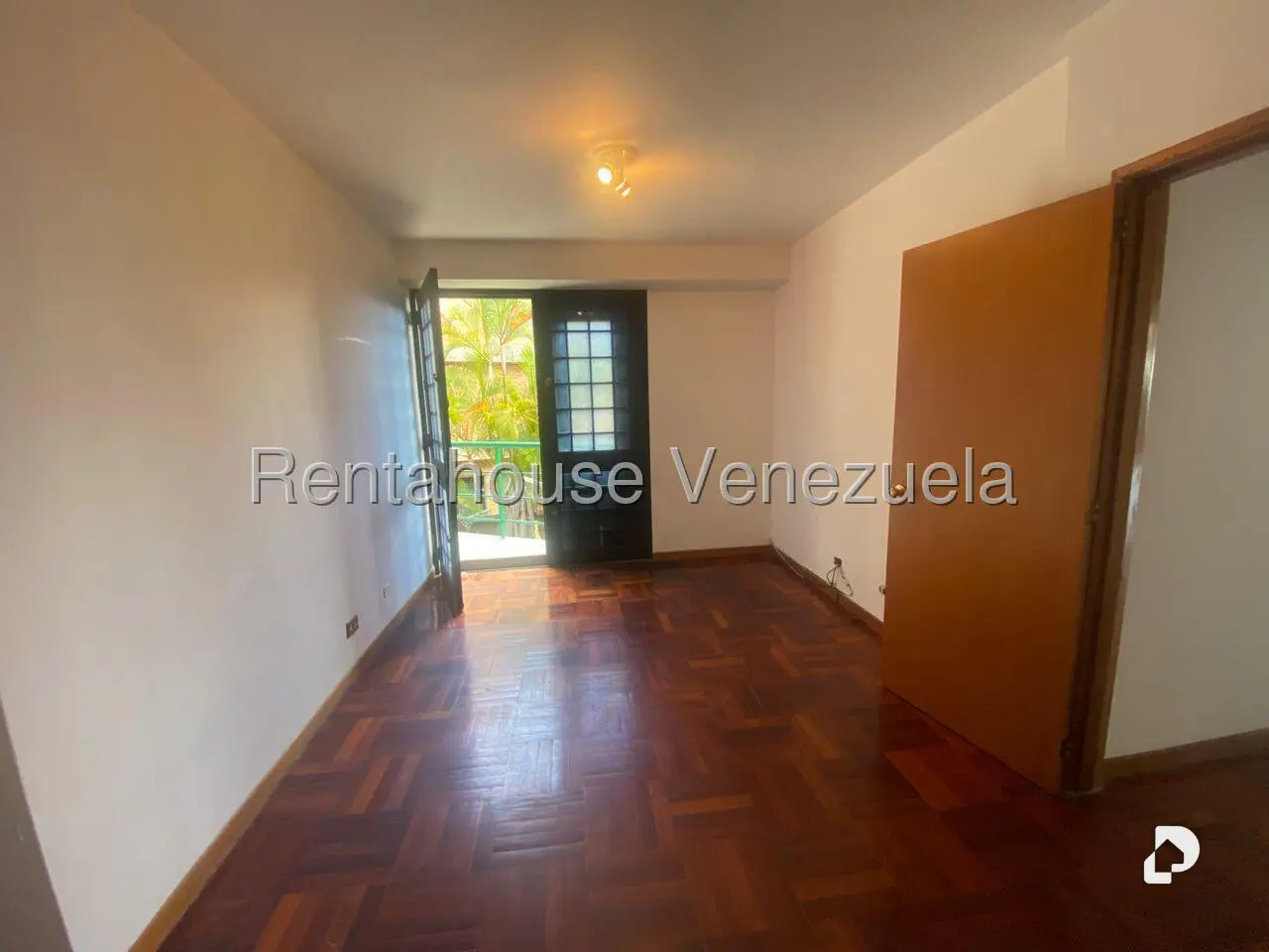 Apartamento en Oripoto, Caracas – 23