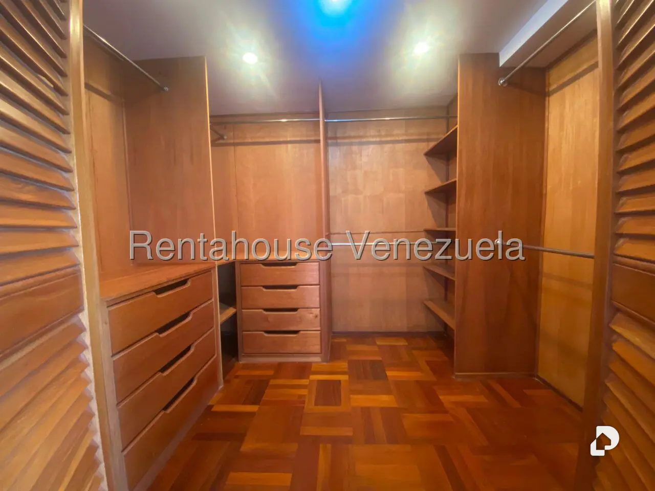 Apartamento en Oripoto, Caracas – 21