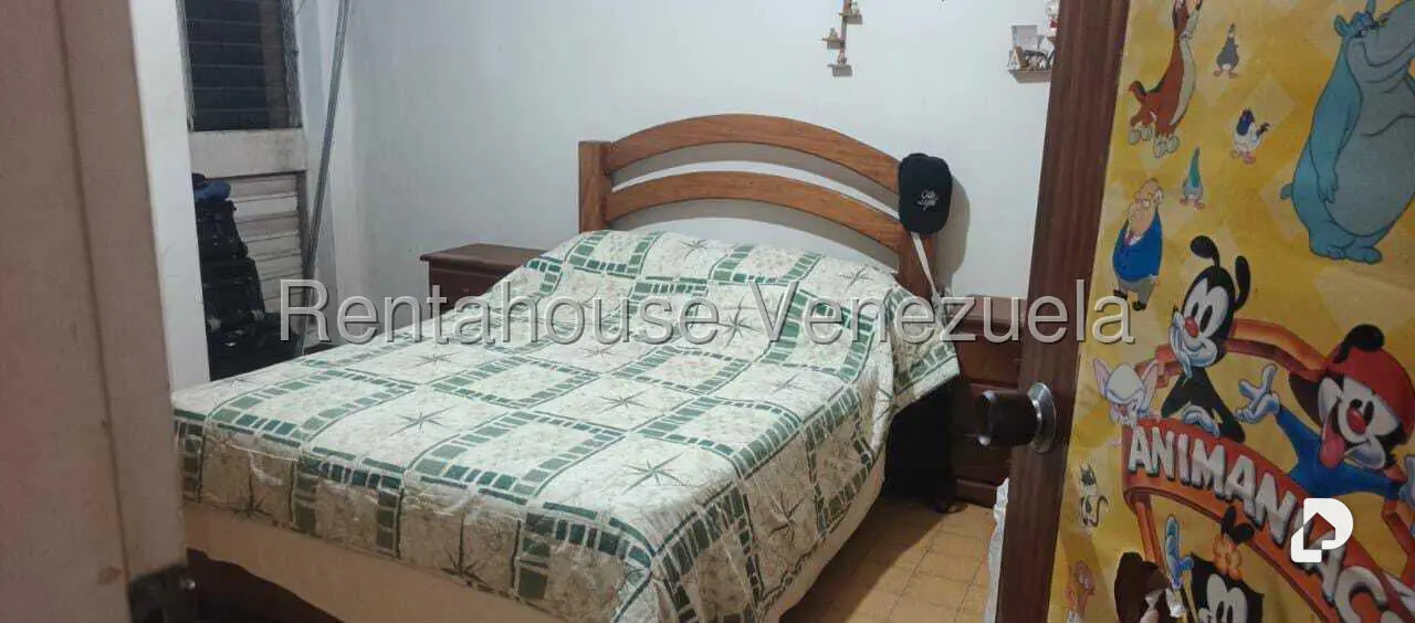 Apartamento en Colinas de Santa Mónica, Caracas – 13