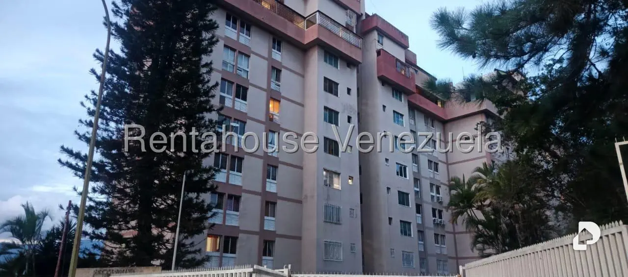 Apartamento en Colinas de Santa Mónica, Caracas – 1