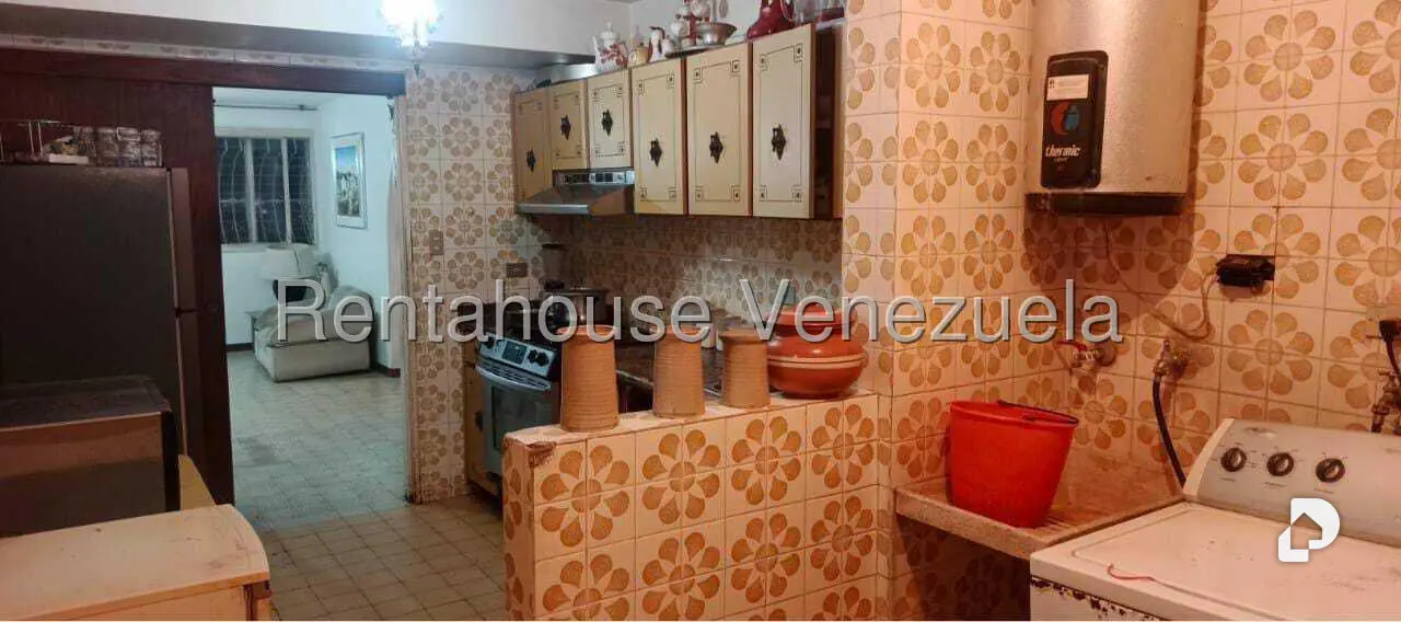 Apartamento en Colinas de Santa Mónica, Caracas – 8
