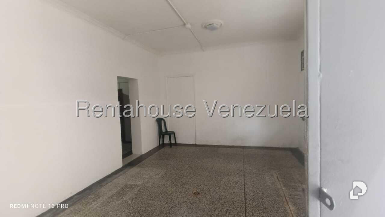 Local comercial en Colinas de Bello Monte, Caracas – 2