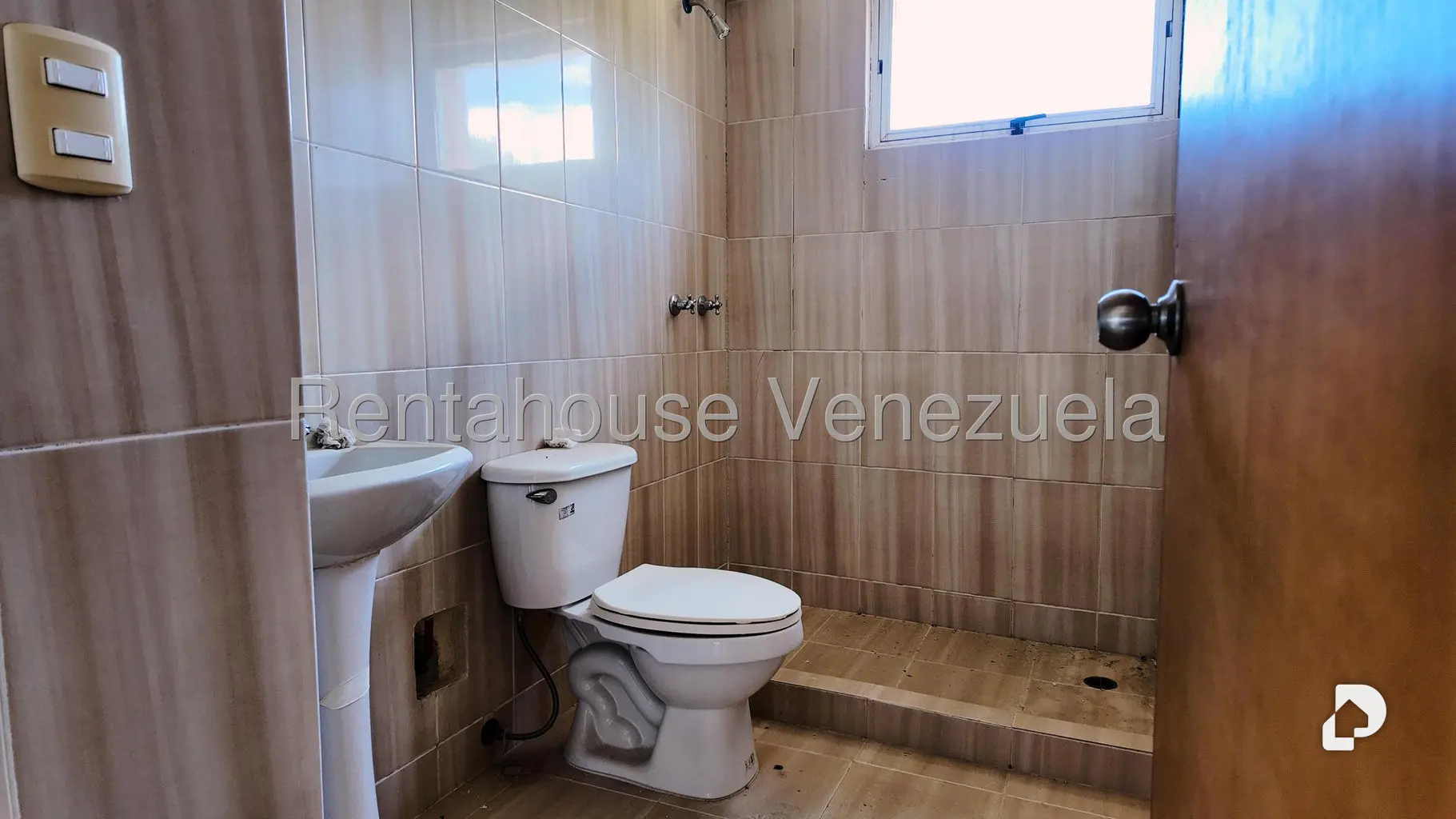 Apartamento en Oripoto, Caracas – 27
