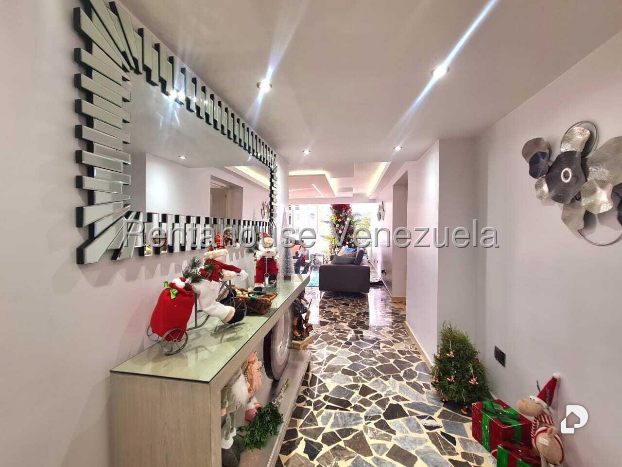 Apartamento en Santa Fe Sur, Caracas – 2