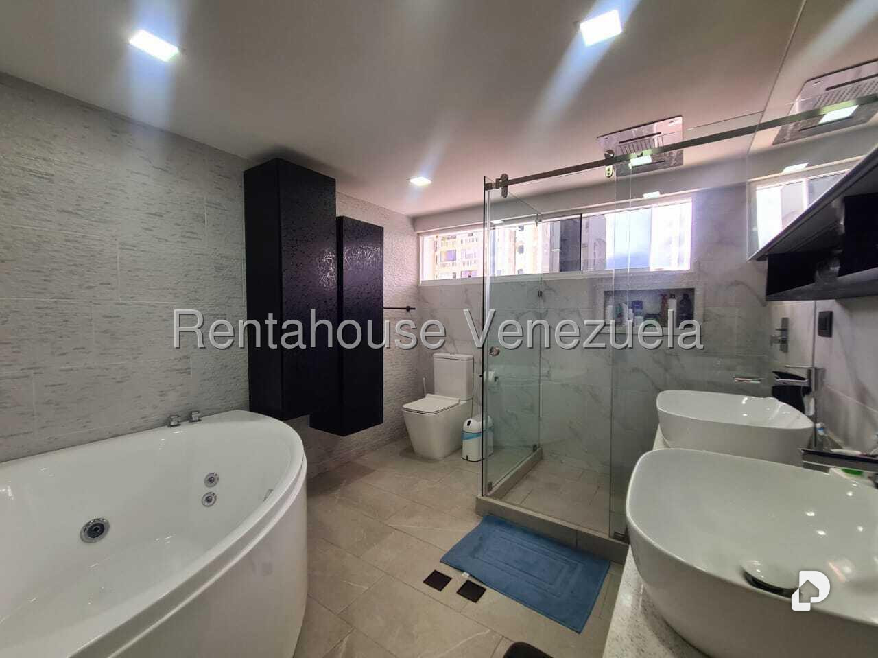 Apartamento en Santa Fe Sur, Caracas – 24