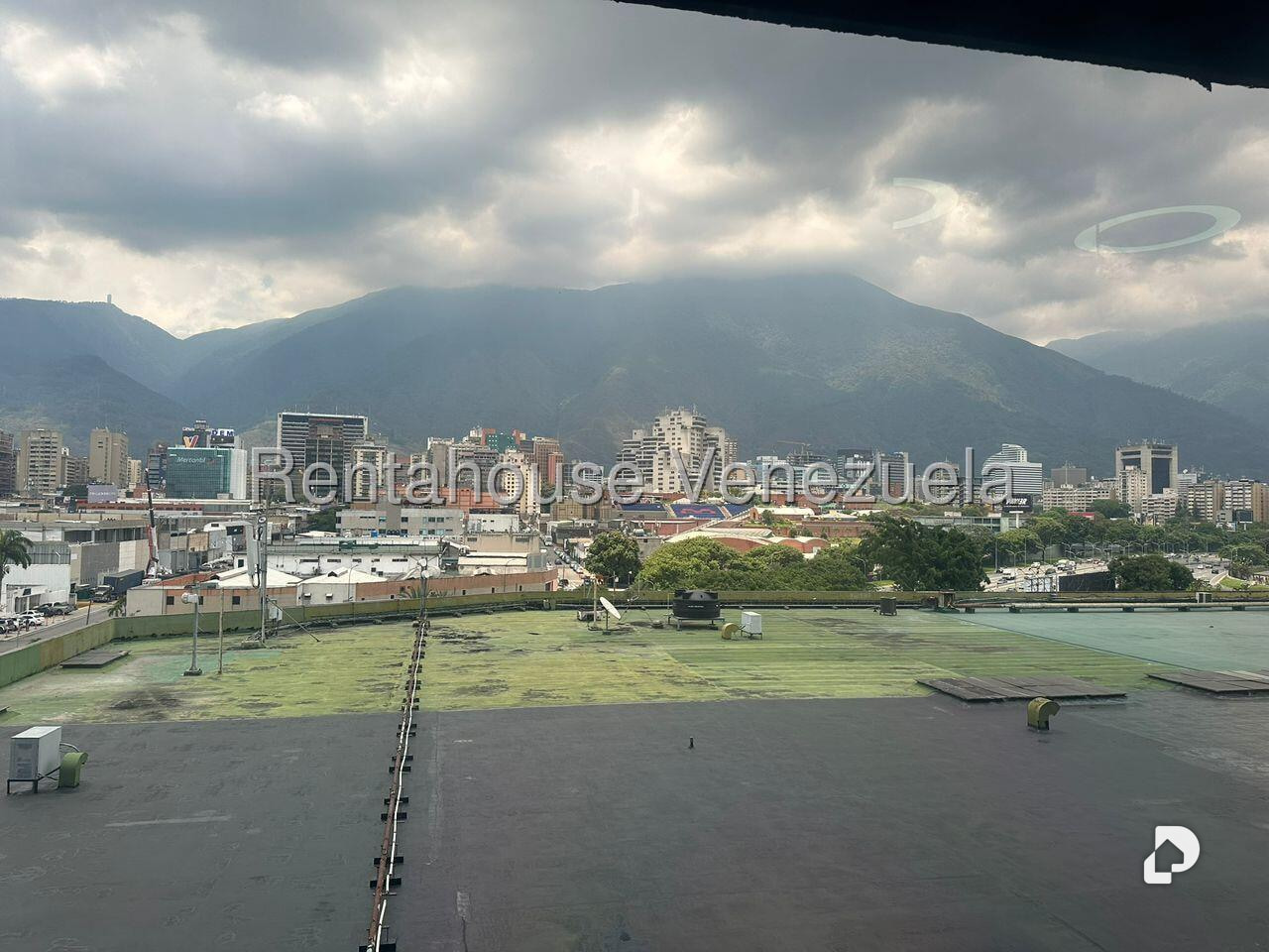Edificio en Chuao, Caracas