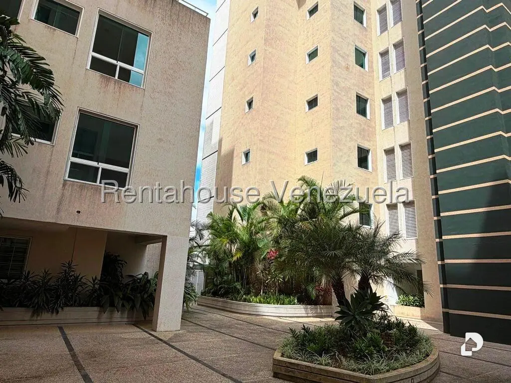 Apartamento en La Lagunita Country Club, Caracas – 2