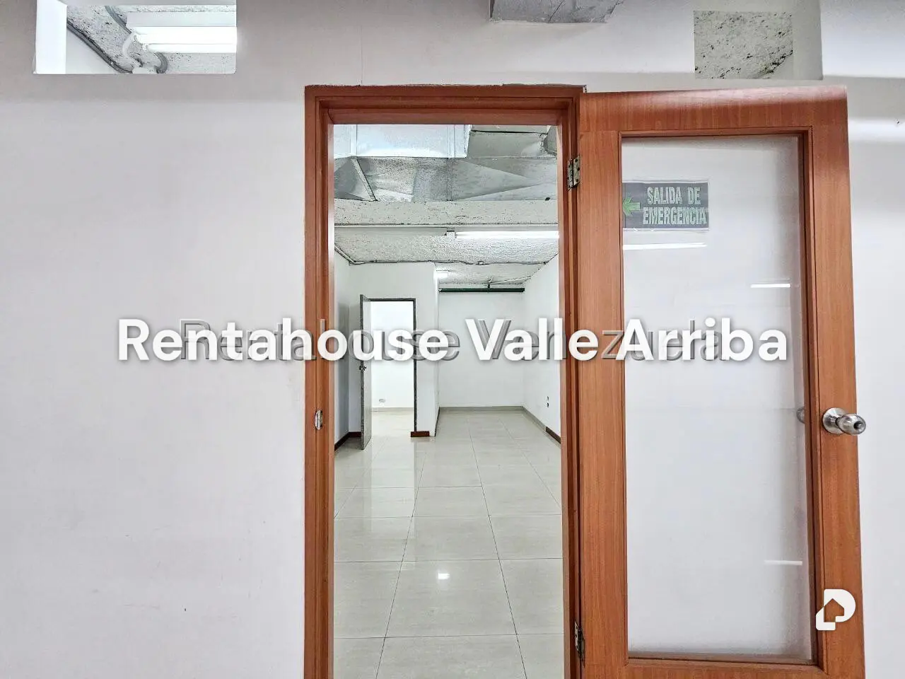 Oficina en El Rosal, Caracas – 24
