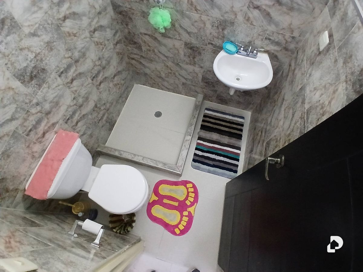 Casa en Los Guayos – 16
