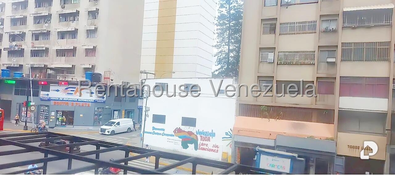 Apartamento en Parroquia Catedral, Caracas – 13