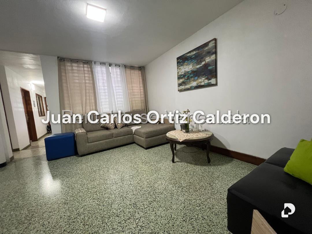 House in San Bernardino, Caracas – 19