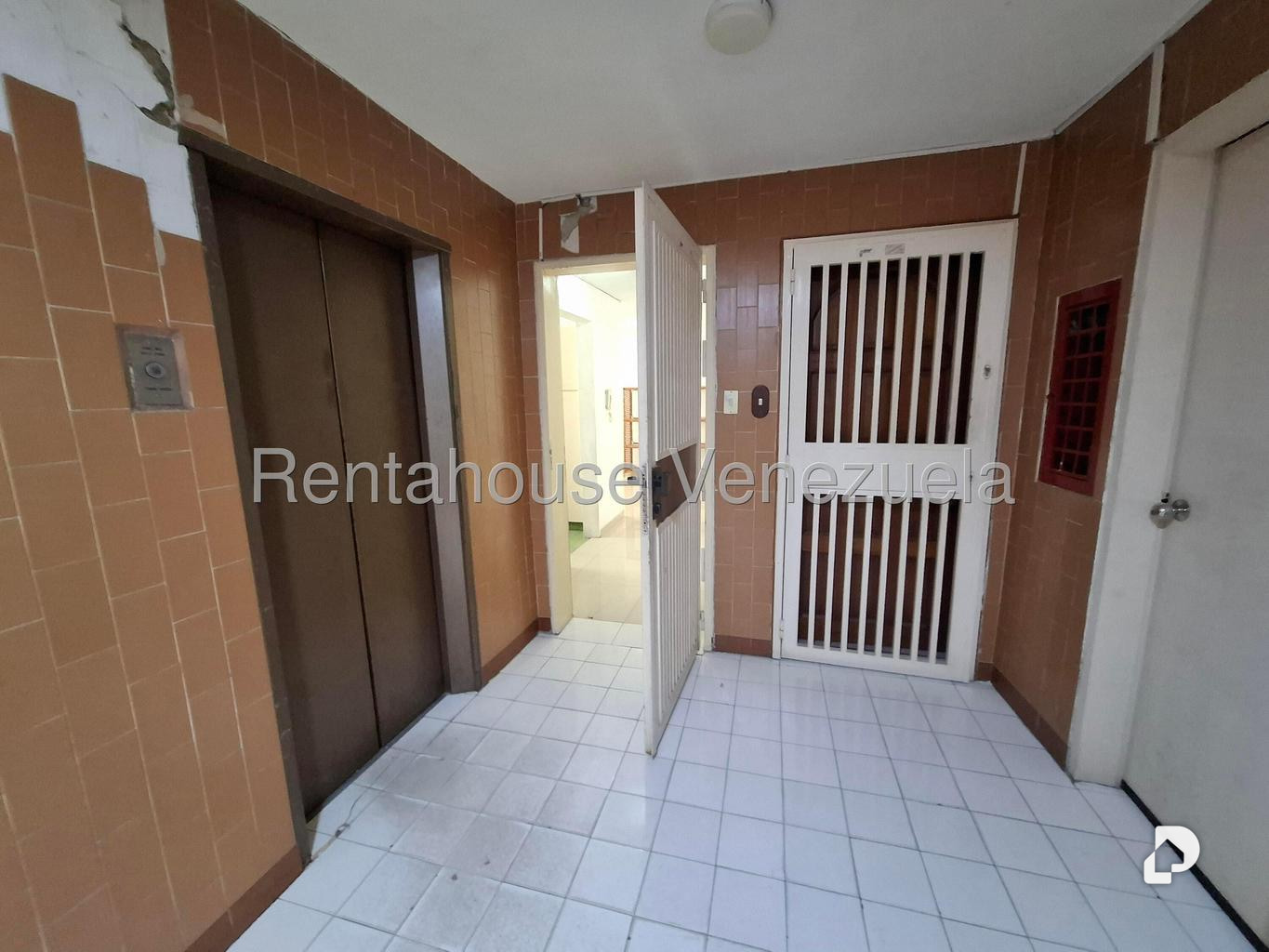 Apartamento en El Paraíso, Caracas – 3
