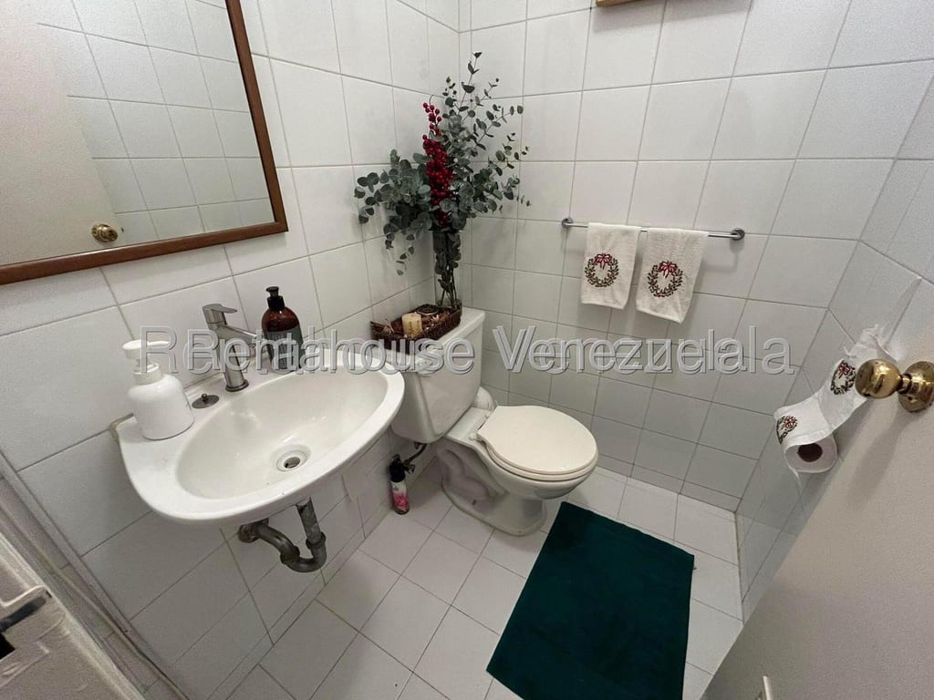 Apartamento en Las Mesetas de Santa Rosa de Lima, Caracas