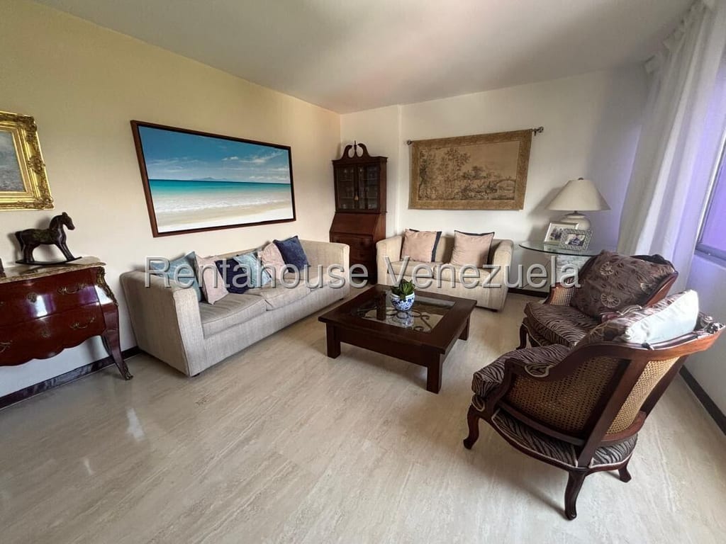 Apartamento en Las Mesetas de Santa Rosa de Lima, Caracas