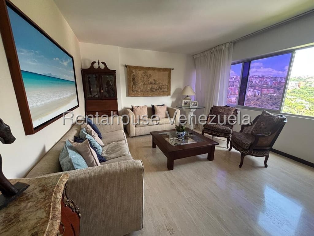 Apartamento en Las Mesetas de Santa Rosa de Lima, Caracas