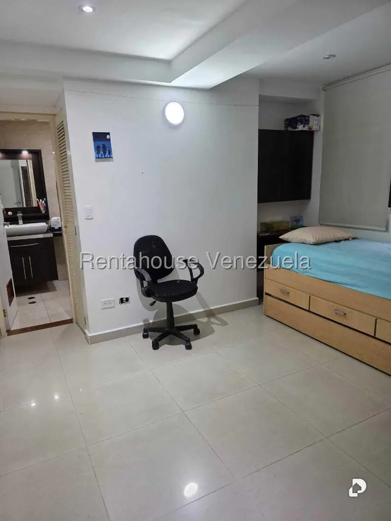 Apartamento en Lomas del Sol, Caracas
