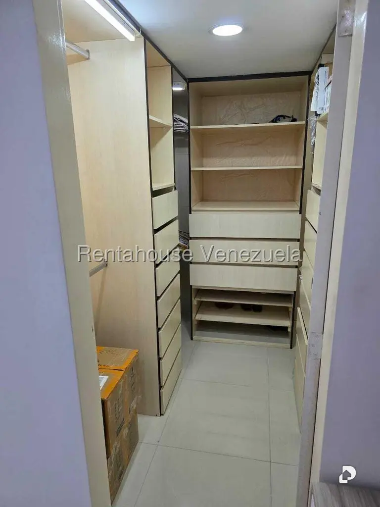 Apartamento en Lomas del Sol, Caracas