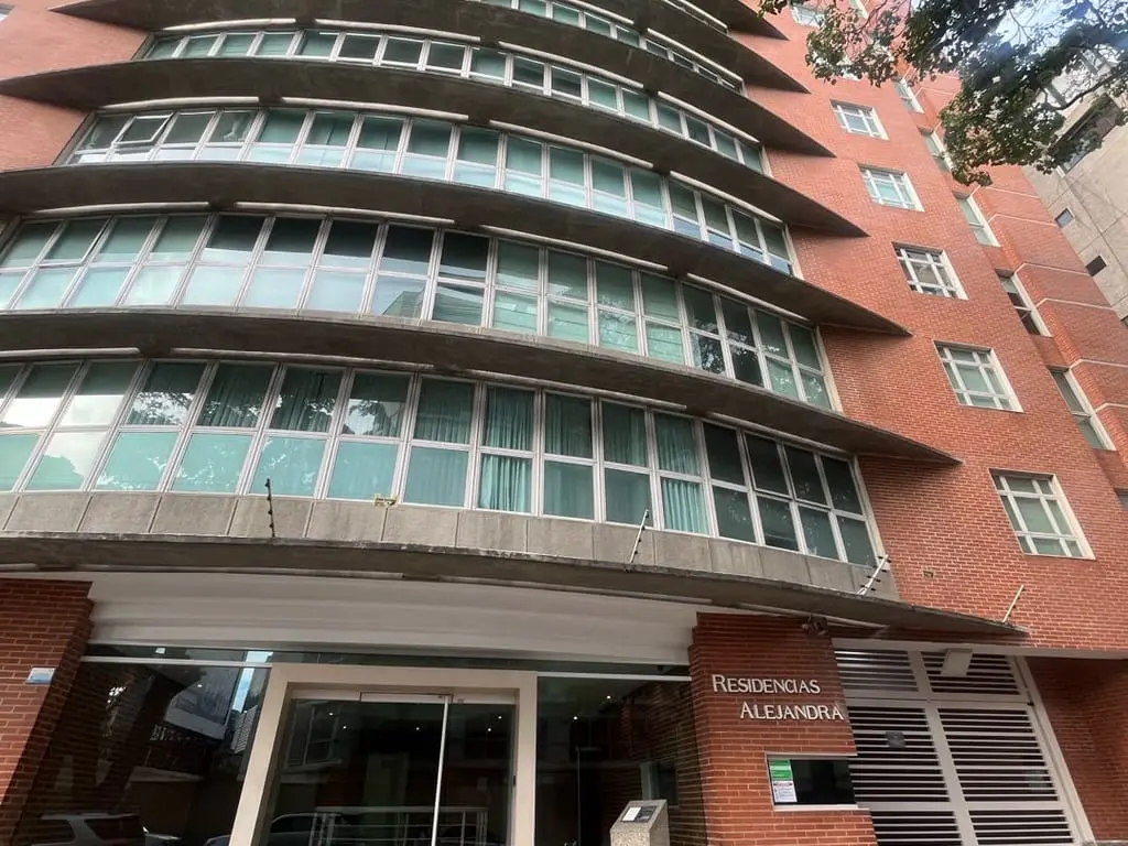 Apartment in El Rosal, Caracas - 1