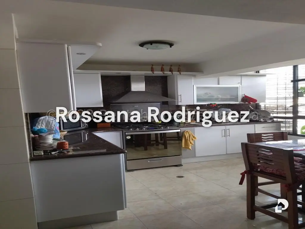 Apartamento en Los Rosales, Caracas – 16