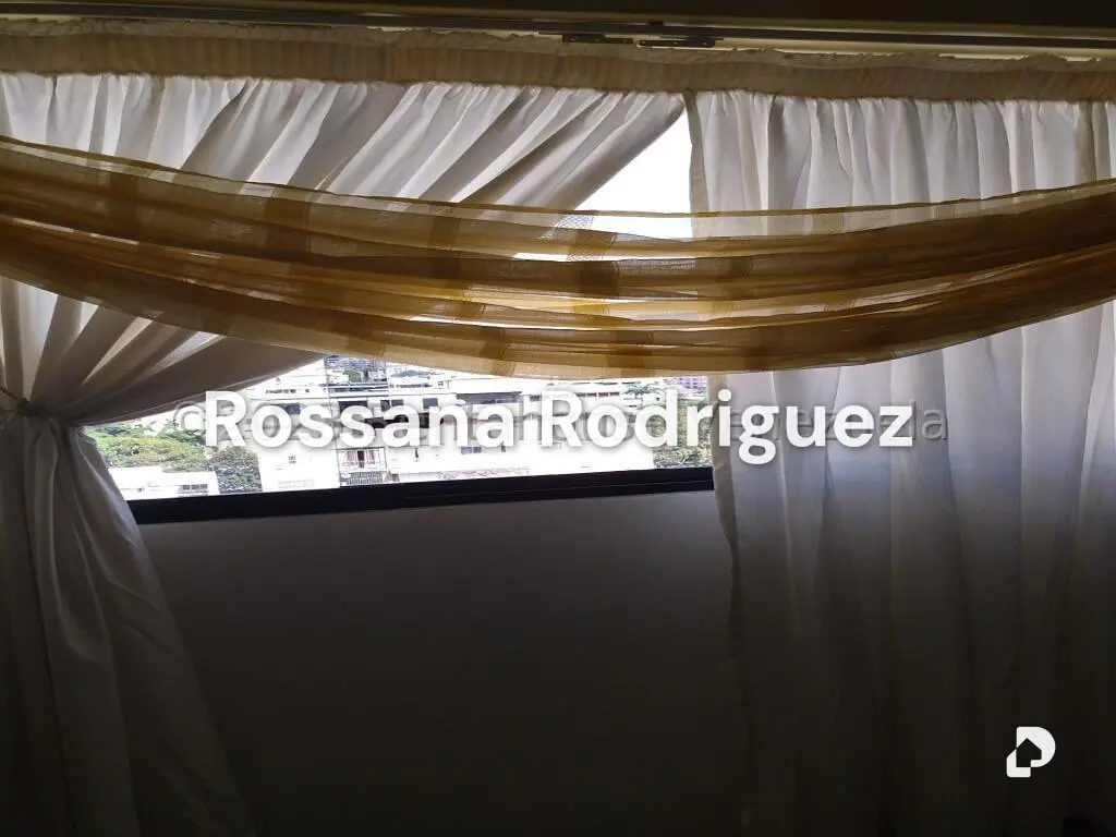 Apartamento en Los Rosales, Caracas – 22