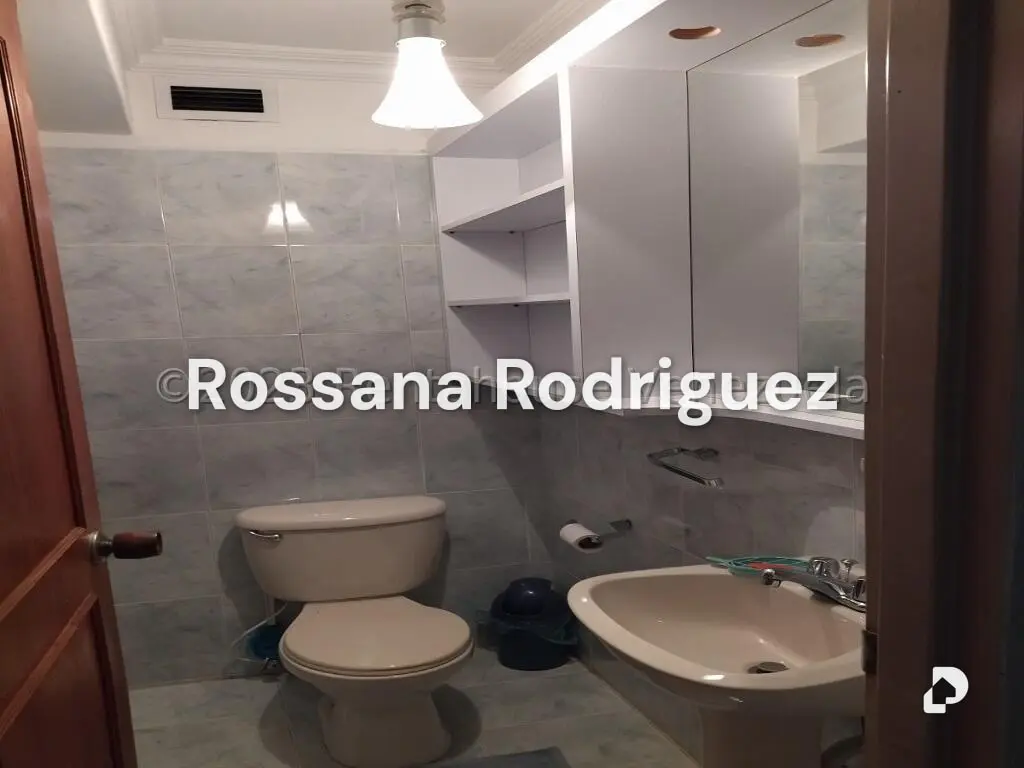Apartamento en Los Rosales, Caracas – 28